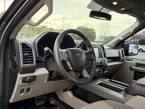 Used 2018 Ford F150 XLT w/ Equipment Group 302A Luxury image 16