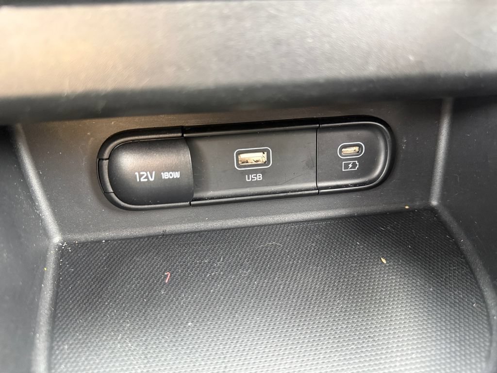 Used 2024 Kia Seltos S AWD/4WD image 39