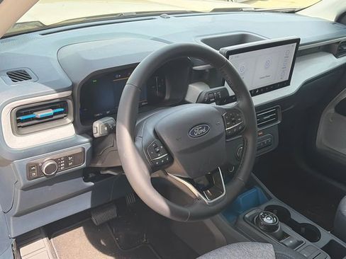 Used 2025 Ford Maverick XLT w/ XLT Luxury Package image 16