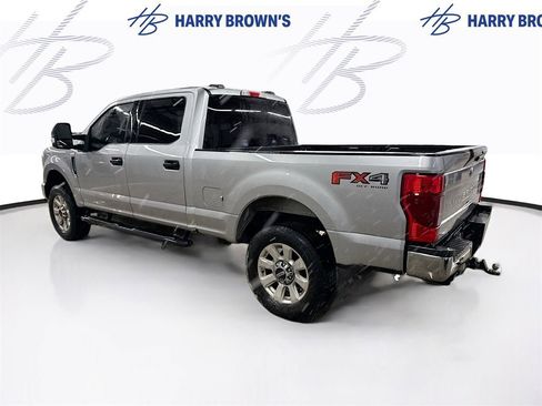 Used 2021 Ford F250 XLT image 2