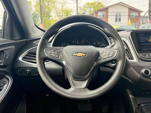 Used 2024 Chevrolet Malibu LT FWD image 18