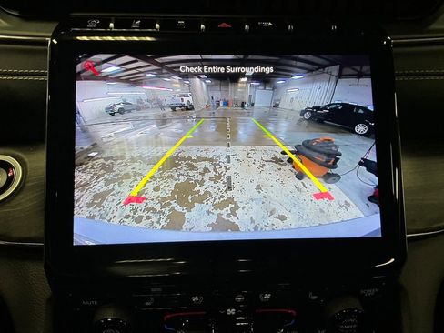 Used 2023 Jeep Grand Cherokee L Overland image 21