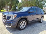 Used 2022 GMC Terrain SLE w/ Driver Convenience Package image 3