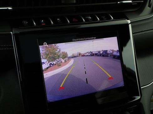 New 2025 Jeep Grand Cherokee 4WD image 31