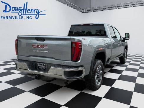 New 2026 GMC Sierra 2500 SLT AWD/4WD image 5
