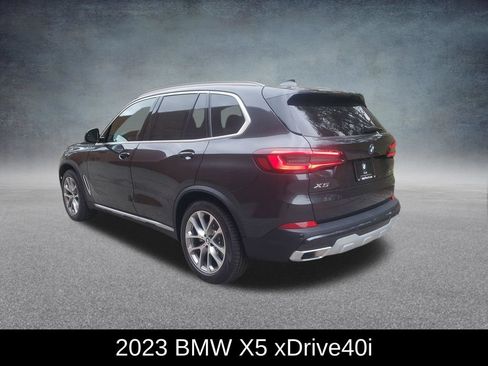 Used 2023 BMW X5 xDrive40i w/ Premium Package AWD/4WD image 3