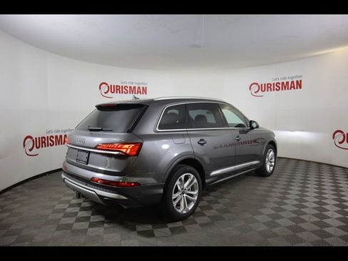 Used 2025 Audi Q7 3.0T Premium Plus AWD/4WD image 9