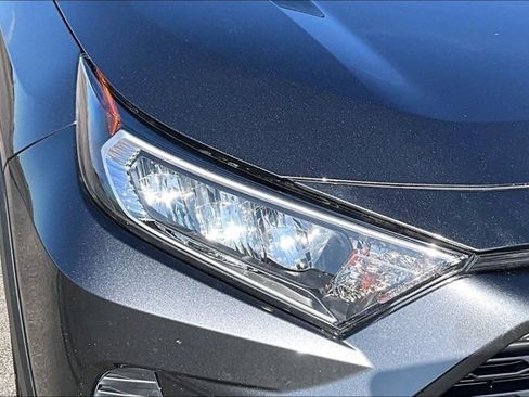 Used 2019 Toyota RAV4 Limited w/ Advanced Technology Package AWD/4WD image 28