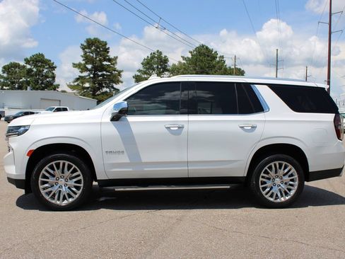 Used 2024 Chevrolet Tahoe Premier RWD image 3