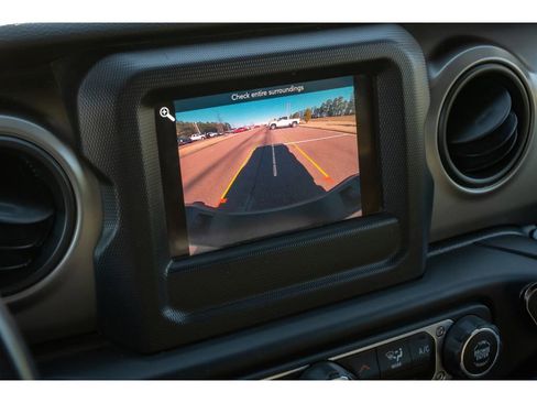 Used 2020 Jeep Gladiator Sport w/ Quick Order Package 24S image 21