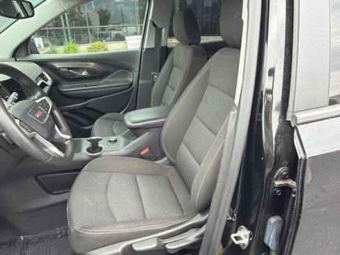 Used 2024 GMC Terrain SLE AWD/4WD image 10