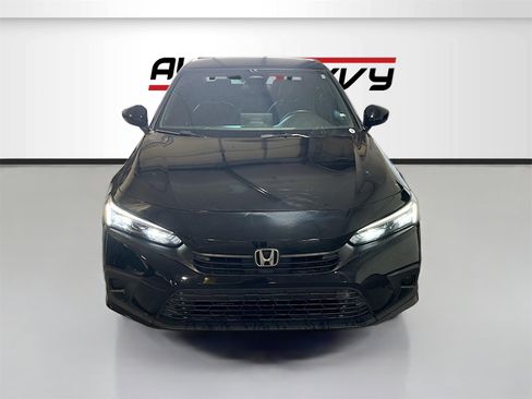 Used 2024 Honda Civic Sport image 2