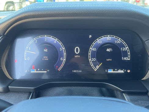 Used 2025 Jeep Grand Cherokee L Limited w/ Luxury Tech Group II image 34