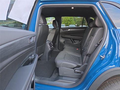 New 2026 Volkswagen Atlas Cross Sport SE AWD/4WD image 21