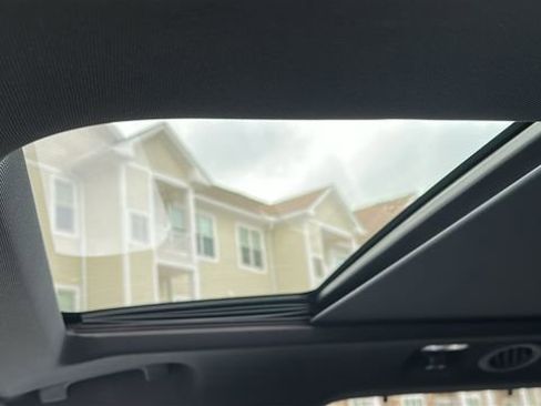 Used 2022 Ford Explorer ST w/ Equipment Group 401A image 11