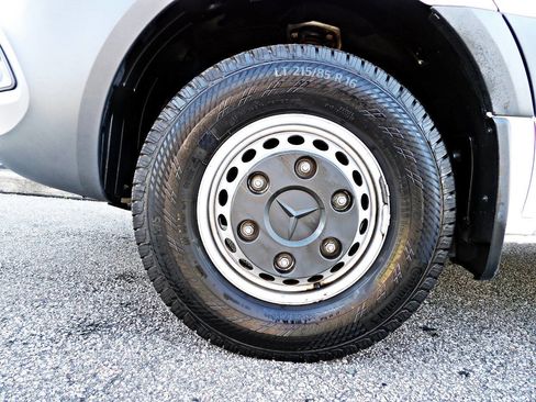 Used 2019 Mercedes-Benz Sprinter 170 image 15