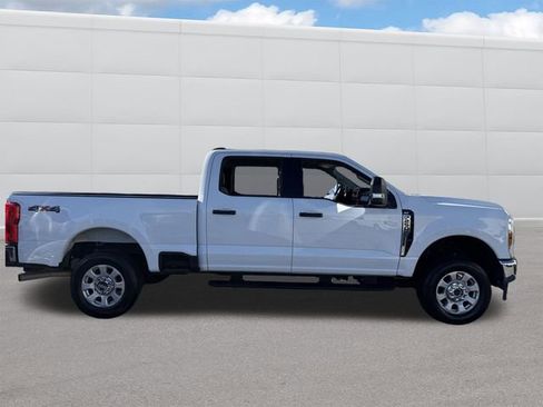 Used 2024 Ford F250 XLT w/ Snow Plow Prep Package image 8