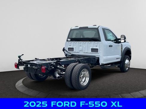 New 2025 Ford F550 4x4 Regular Cab Super Duty w/ XL Chrome Package image 6