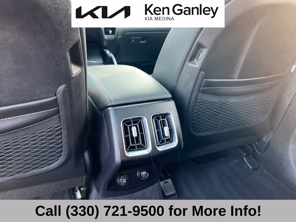 Certified 2023 Kia Sorento S w/ Panoramic Sunroof Package AWD/4WD image 43