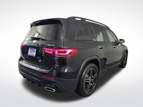 Used 2022 Mercedes-Benz GLB 250 4MATIC image 7
