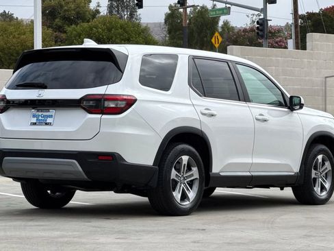 Certified 2023 Honda Pilot EX-L image 8