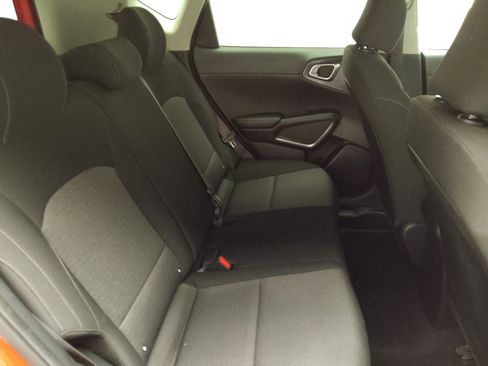 Used 2020 Kia Soul S image 19