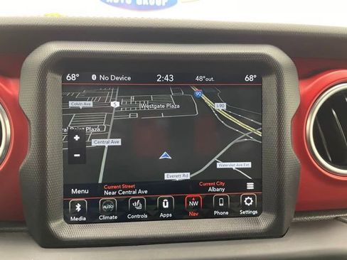 Used 2021 Jeep Gladiator Rubicon image 4