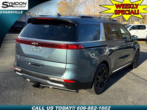 Used 2022 Kia Carnival SX image 3