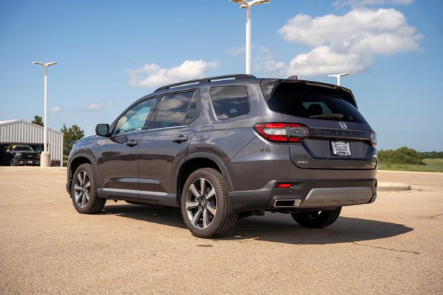 Used 2025 Honda Pilot Elite image 5
