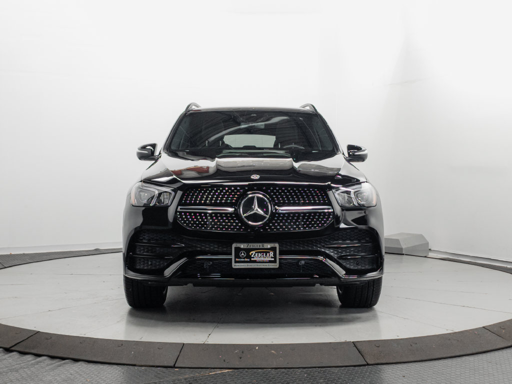 Used 2023 Mercedes-Benz GLE 450 4MATIC w/ AMG Line Exterior image 2