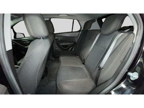 Used 2020 Chevrolet Trax LS FWD image 15