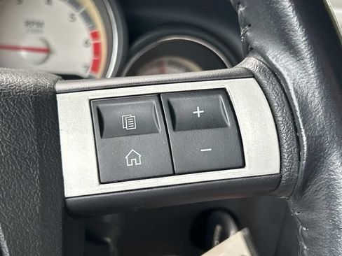 Used 2010 Dodge Challenger R/T RWD image 32