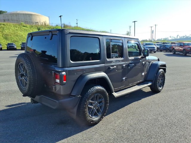 Used 2026 Jeep Wrangler Unlimited Sport AWD/4WD image 6