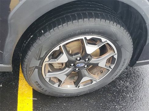 Used 2019 Subaru Crosstrek 2.0i Premium image 5