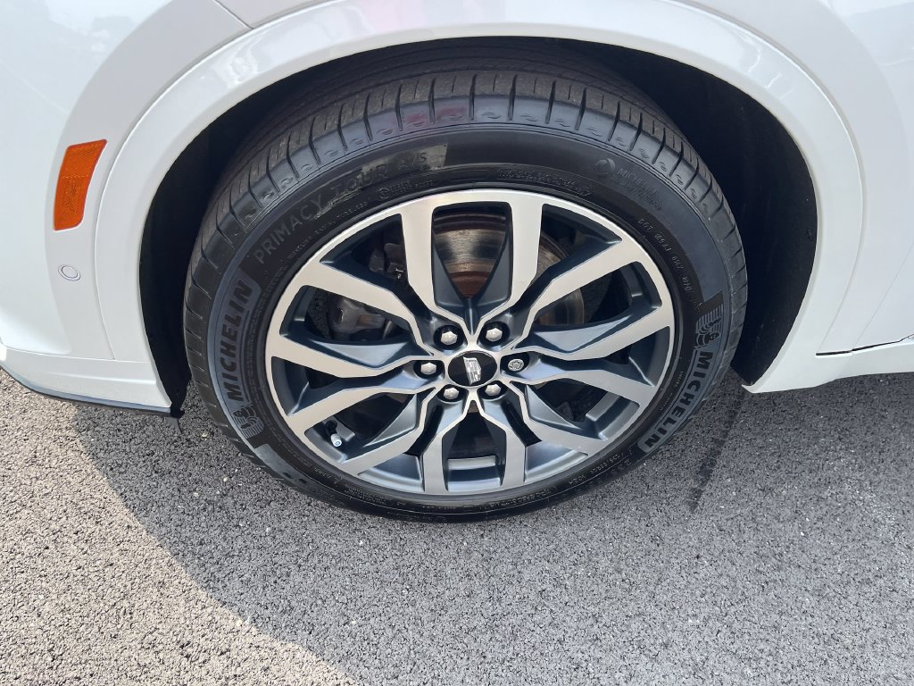 Used 2021 Cadillac XT6 Sport w/ Platinum Package AWD/4WD image 11