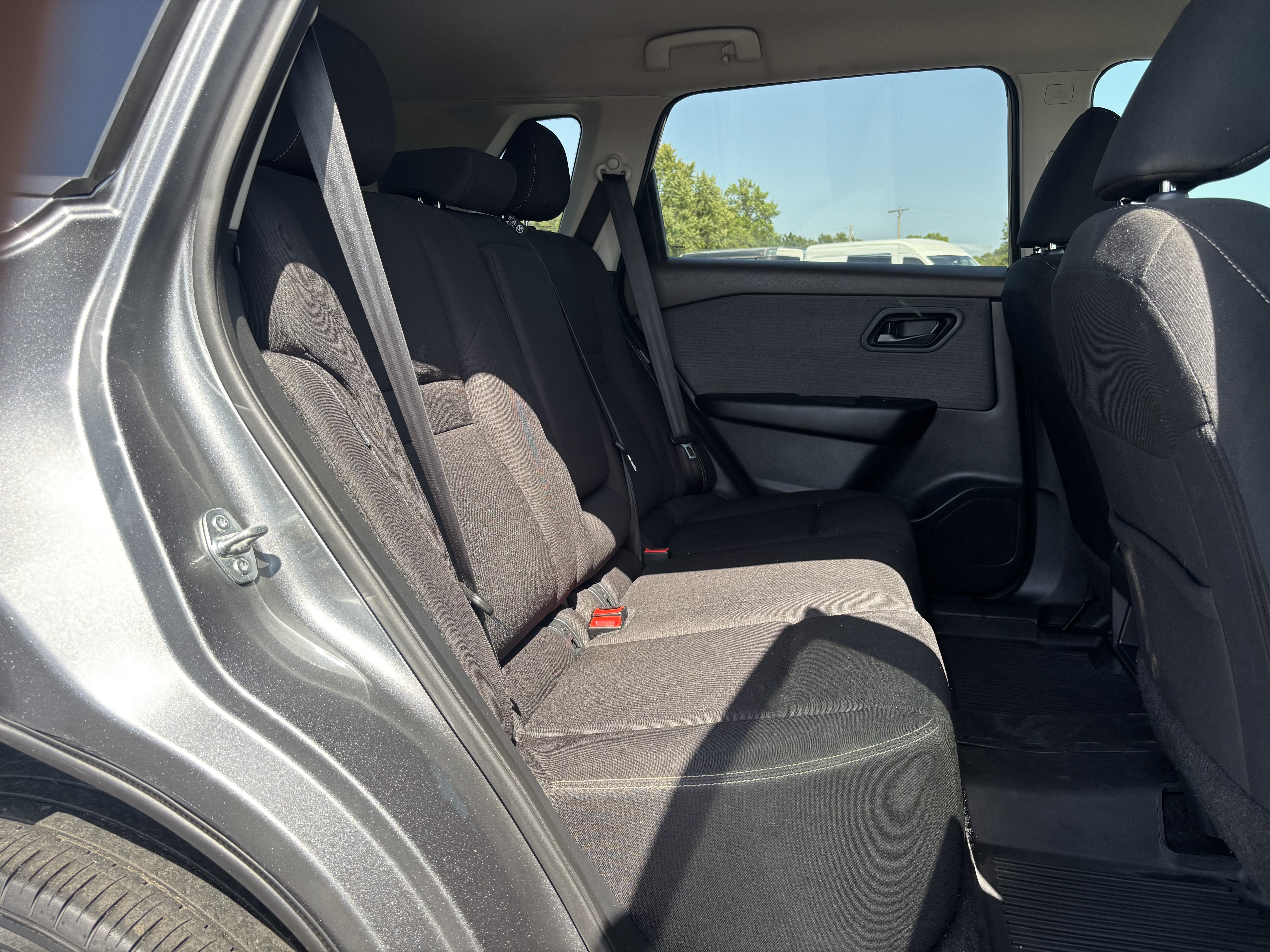 Used 2023 Nissan Rogue S FWD image 24