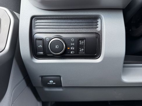 Used 2025 Ford F250 XLT image 23