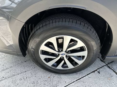 Certified 2024 Subaru Outback AWD/4WD image 10