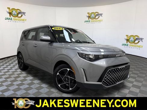 Certified 2023 Kia Soul EX FWD image 1