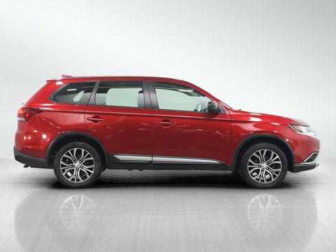 Used 2017 Mitsubishi Outlander ES FWD image 6