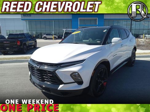 Certified 2024 Chevrolet Blazer RS w/ LPO, Floor Liner Package image 1