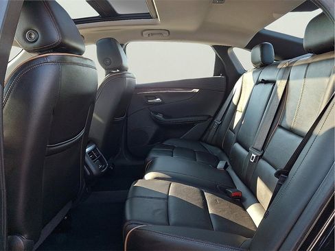 Used 2017 Chevrolet Impala Premier w/ Enhanced Convenience Package image 11