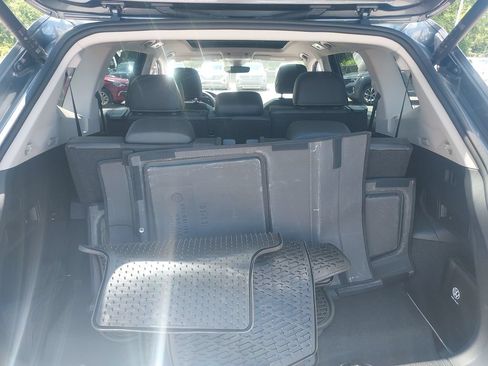 Used 2023 Volkswagen Tiguan SE w/ Panoramic Sunroof Package FWD image 33