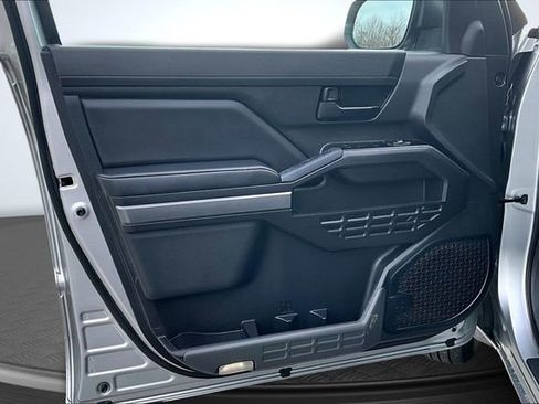 Used 2024 Toyota Tacoma SR5 image 18