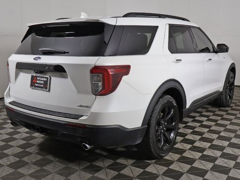 Used 2023 Ford Explorer ST-Line w/ Class IV Trailer Tow Package image 14