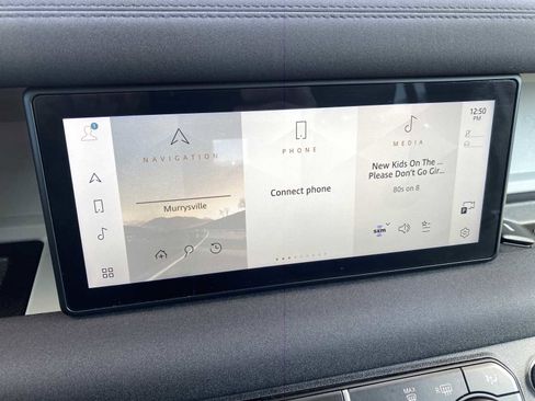 Used 2020 Land Rover Defender 110 First Edition image 22