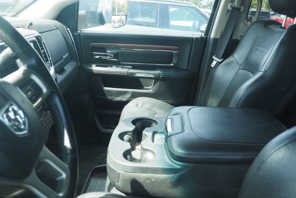 Used 2017 RAM 2500 Laramie AWD/4WD image 5