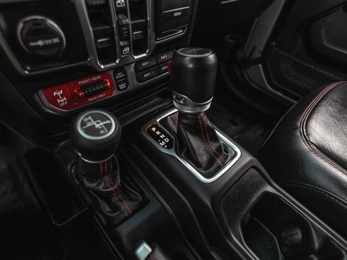 Used 2020 Jeep Gladiator Rubicon image 21