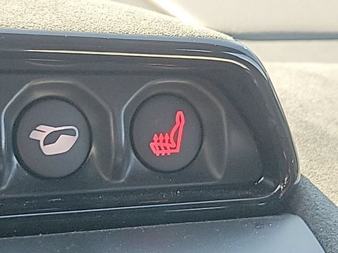 Used 2020 Lotus Evora RWD image 19