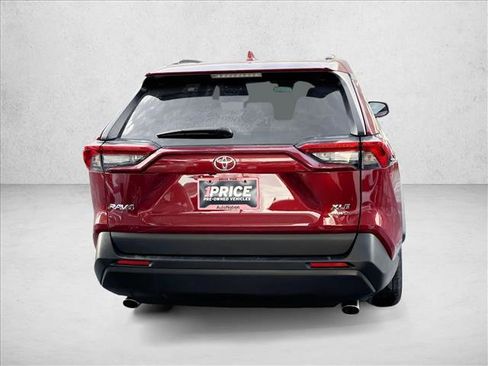 Used 2025 Toyota RAV4 XLE image 6